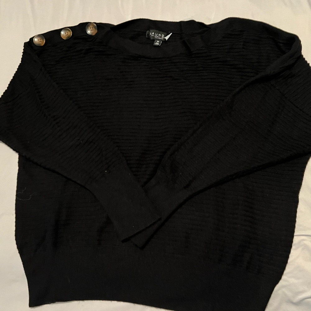 Laundry by Shelli Segal Black mid weight sweater